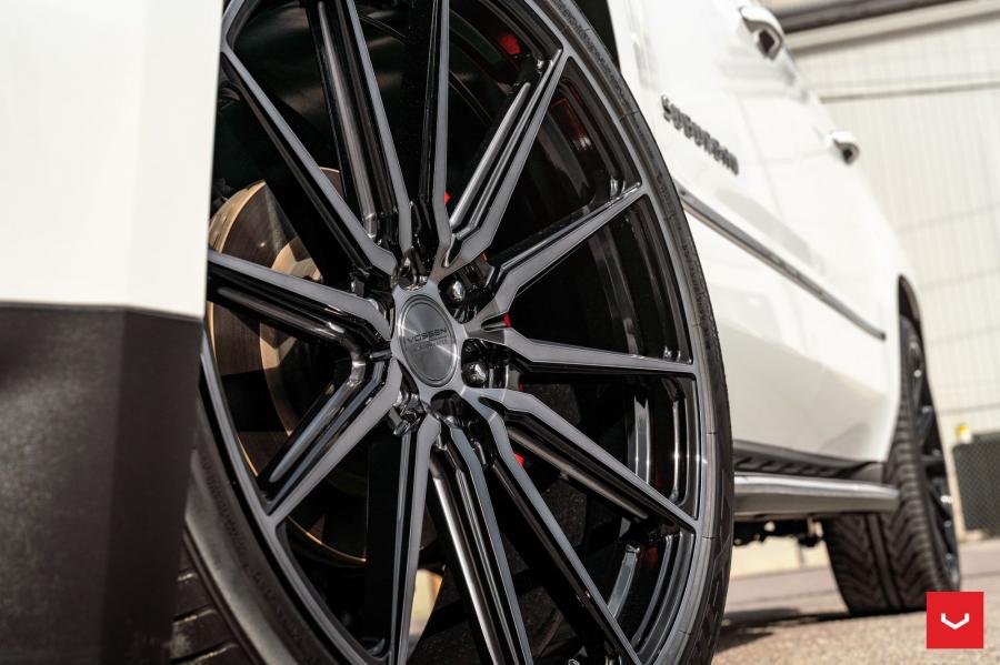 Колеса Chevrolet Suburban LTZ on Vossen Wheels (HF6-1) 2019 года  (фото 5 из 12)
